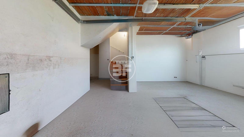 Maison - 239 m² - 6 pièces