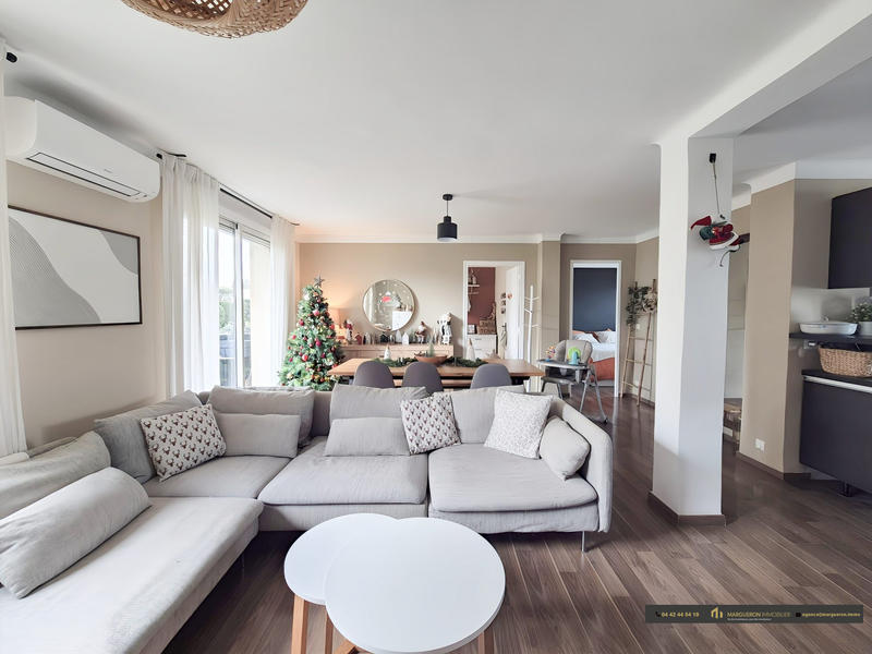 Appartement - 70 m² - 4 pièces