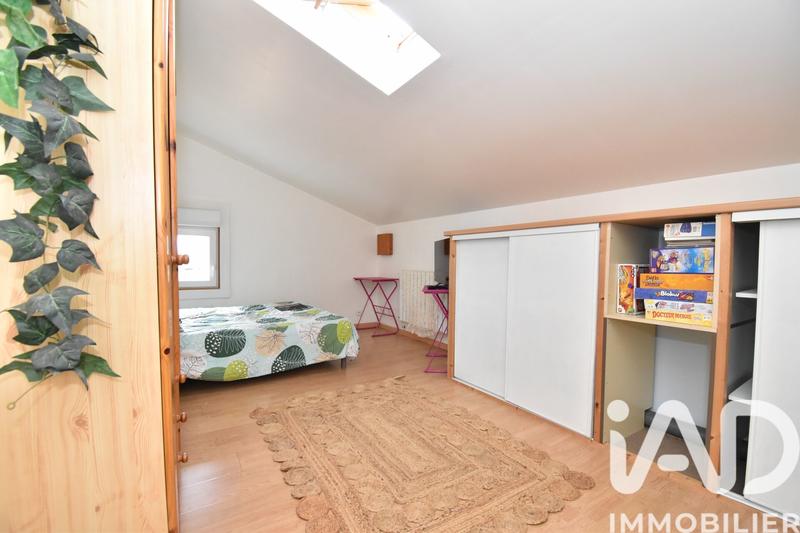 Maison - 212 m² - 8 pièces