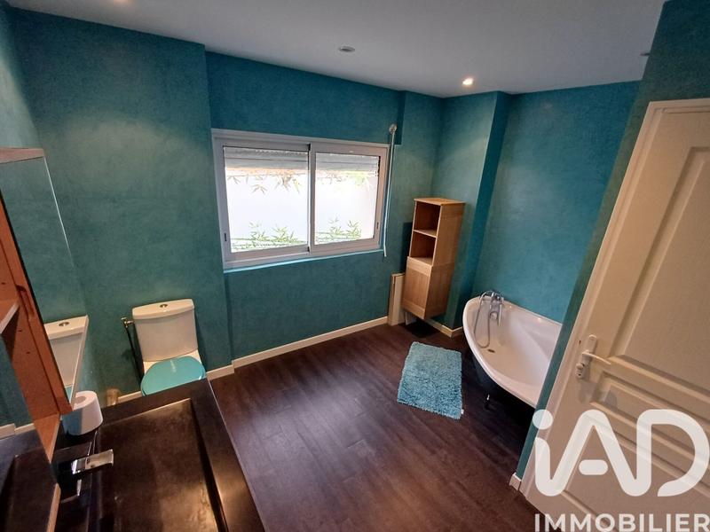 Maison - 211 m² - 6 pièces