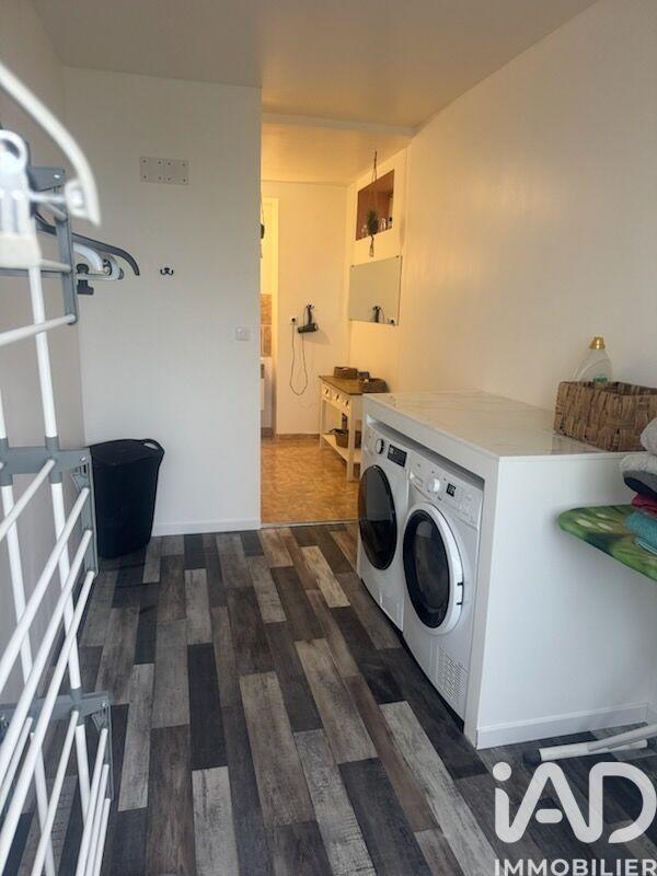 Maison - 230 m² - 7 pièces