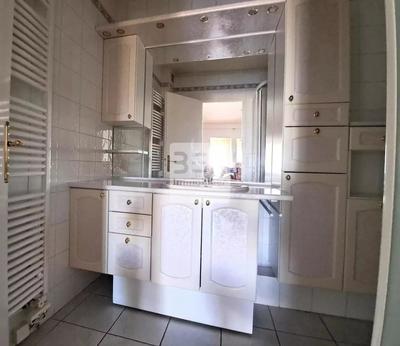 Appartement - 81 m² - 3 pièces