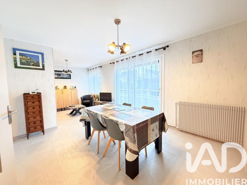 Maison - 128 m² - 7 pièces