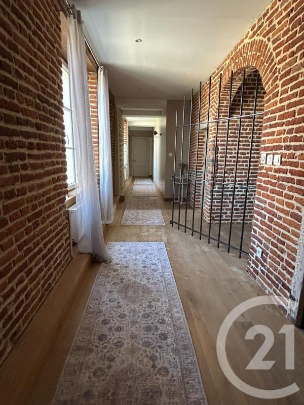 Corps de ferme - 468 m² - 12 pièces