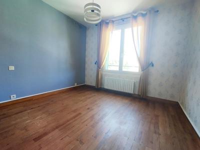 Maison - 91 m² - 7 pièces