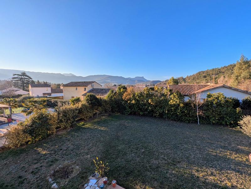 Maison traditionnelle - 116 m² - 5 pièces