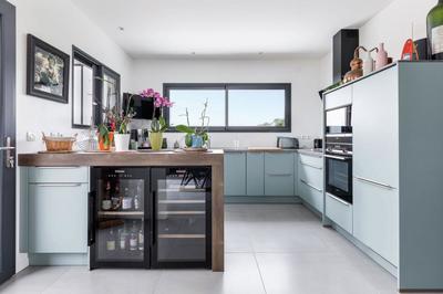 Propriété - 230 m² - 7 pièces