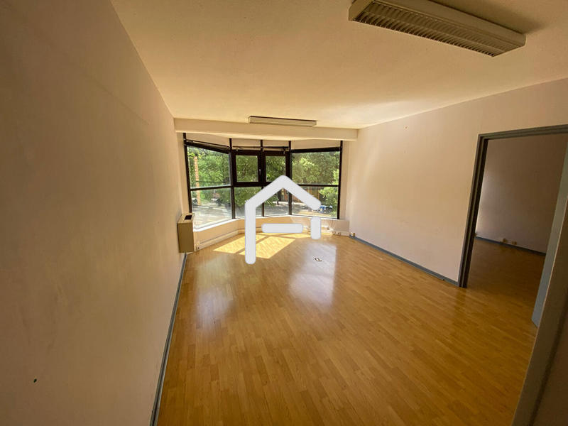 Bureau - 149 m²