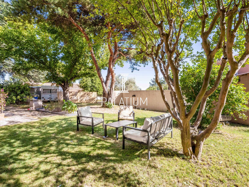 Maison - 210 m² - 8 pièces