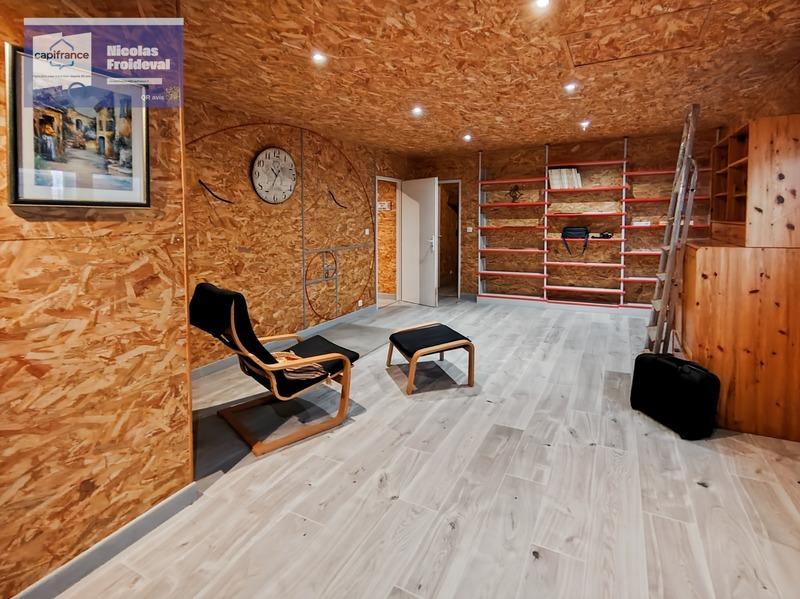 Maison - 176 m² - 7 pièces