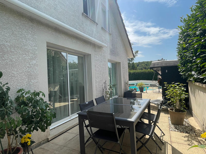 Maison - 160 m² - 8 pièces