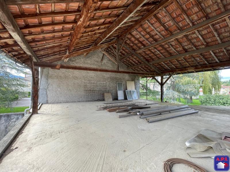 Grange - 173 m² - 3 pièces