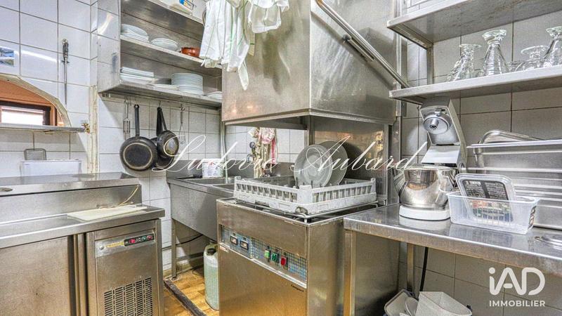 Local commercial - 121 m²