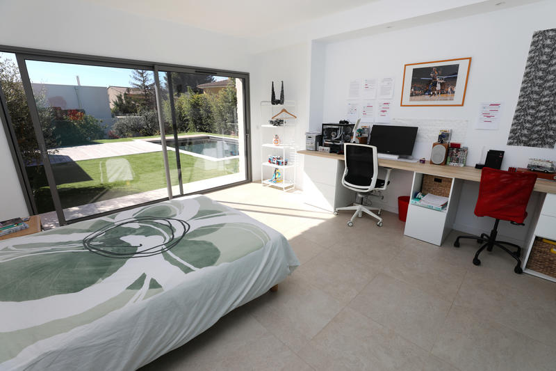 Villa - 300 m² - 9 pièces