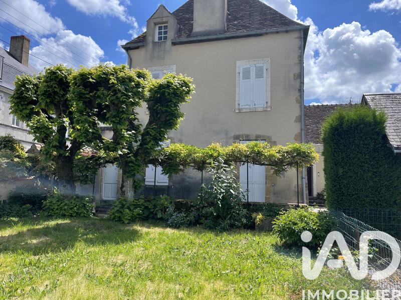 Maison - 249 m² - 8 pièces