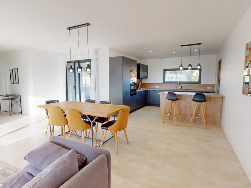 Maison - 146 m² - 6 pièces