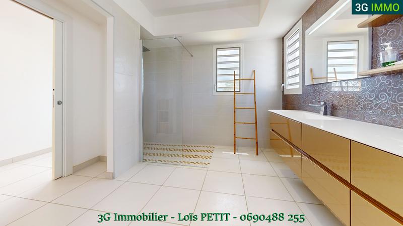 Villa - 300 m² - 8 pièces