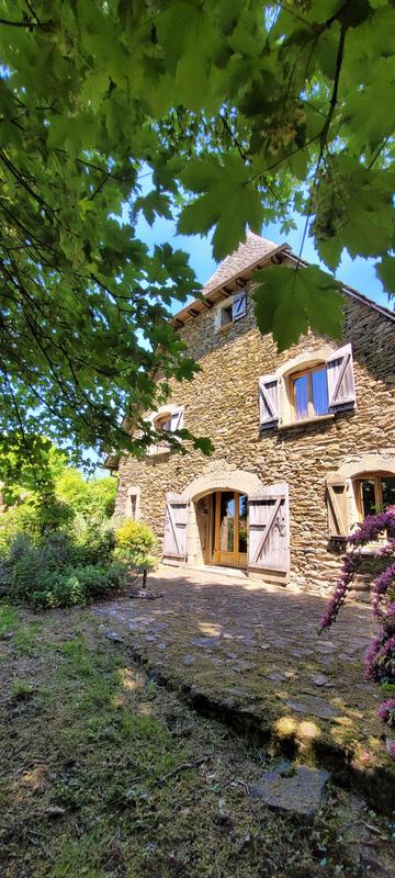 Maison - 206 m² - 5 pièces