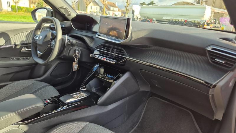 Peugeot 2008 1.2 Puretech 130 Eat8 Allure