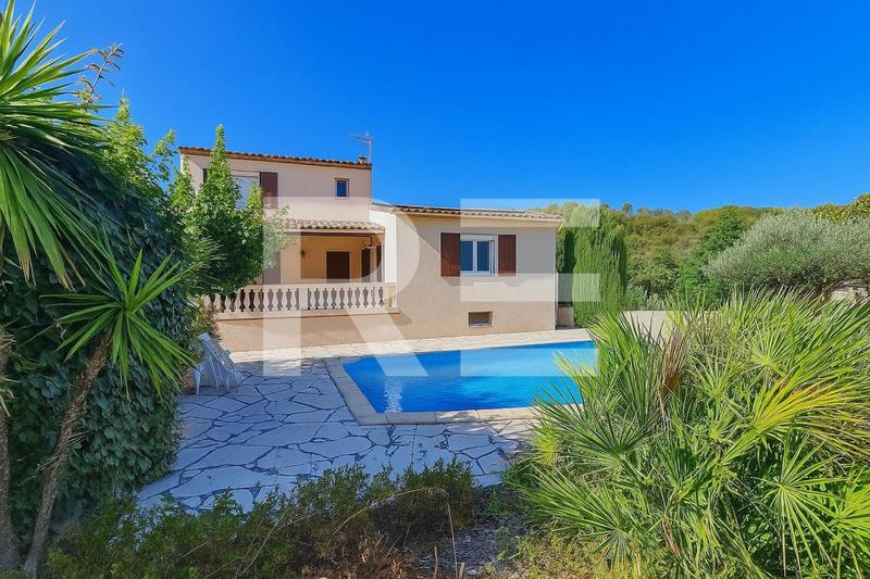 Villa - 112 m² - 5 pièces