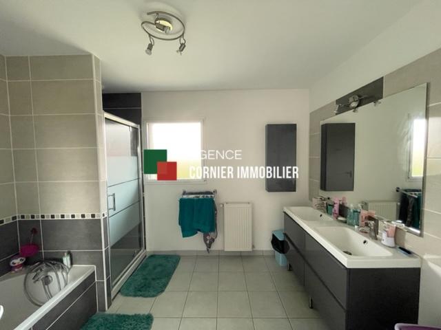 Pavillon - 136 m² - 6 pièces