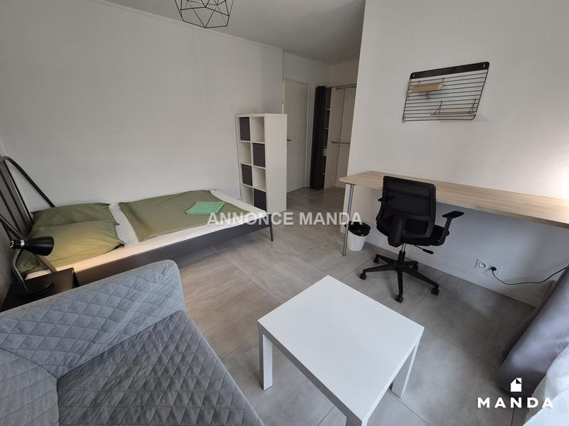Chambre - 15 m² - 4 pièces