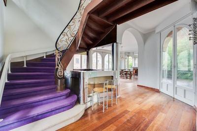 Maison - 255 m² - 7 pièces