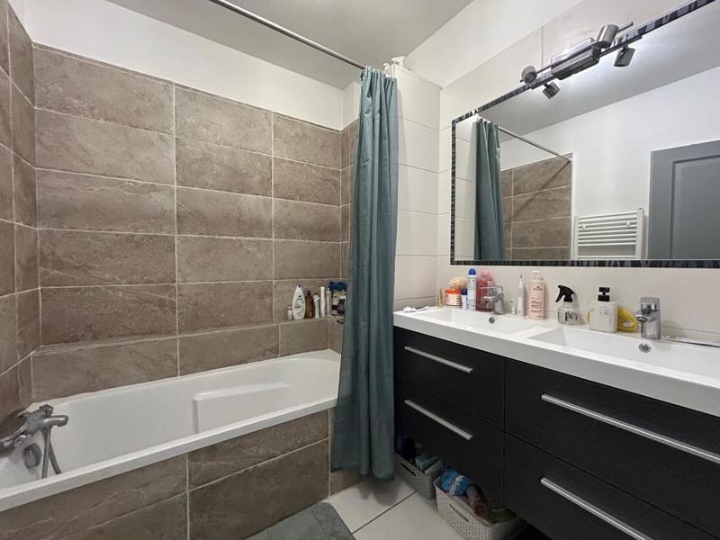 Appartement - 71 m² - 2 pièces