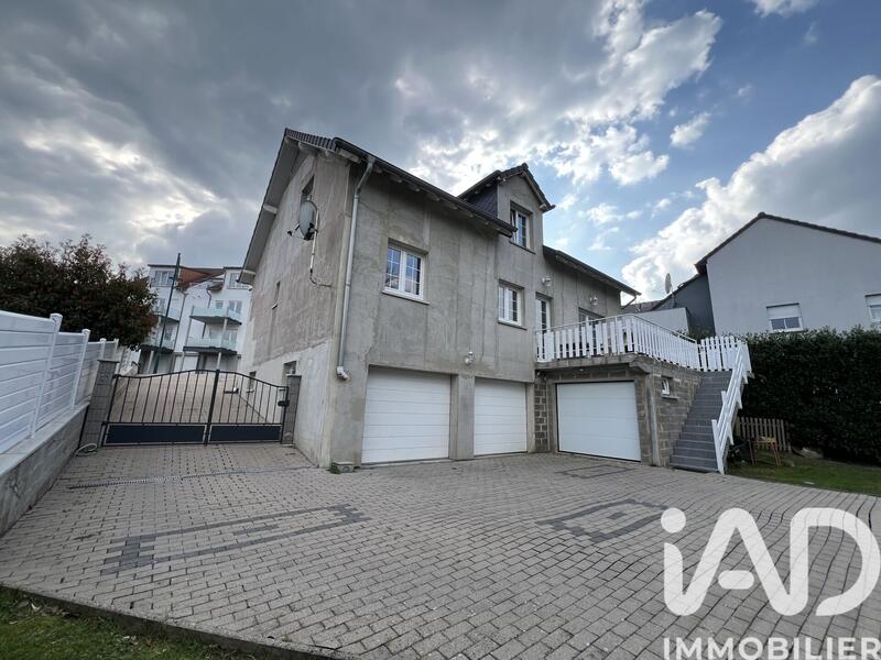 Maison - 181 m² - 7 pièces