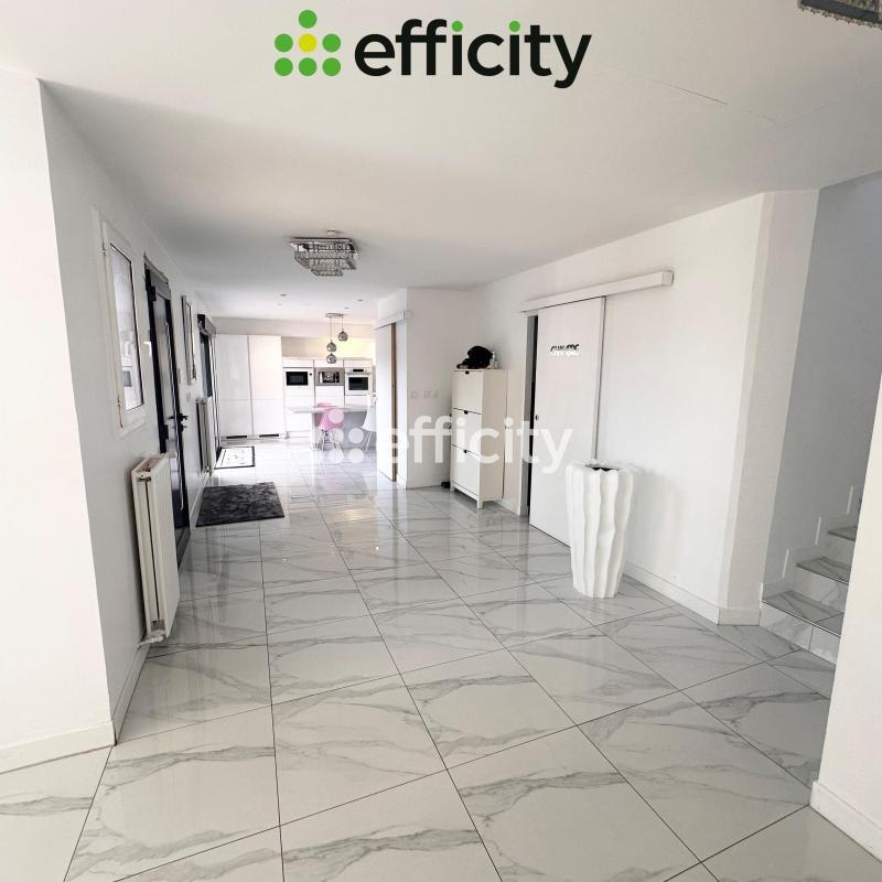 Maison - 180 m² - 5 pièces