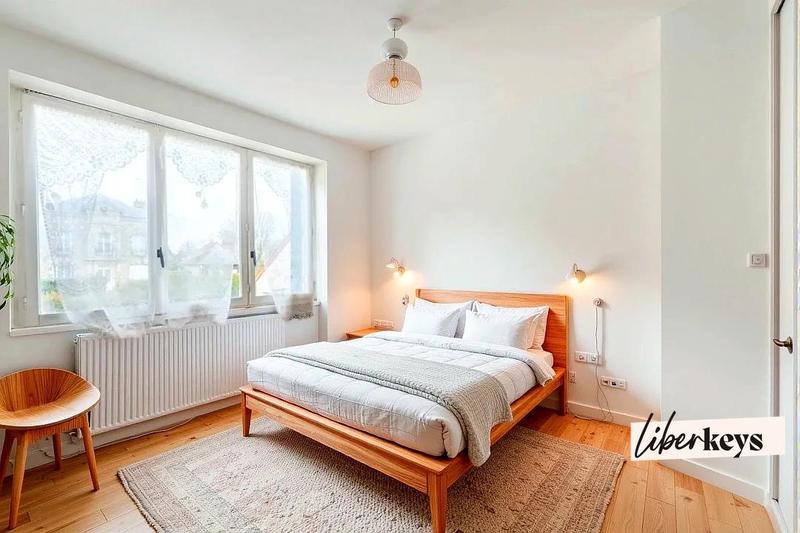 Propriété - 346 m² - 13 pièces