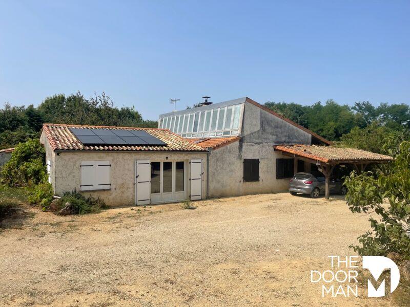 Propriété - 240 m² - 8 pièces