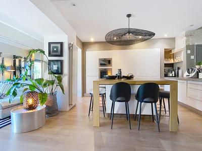 Maison - 160 m² - 5 pièces