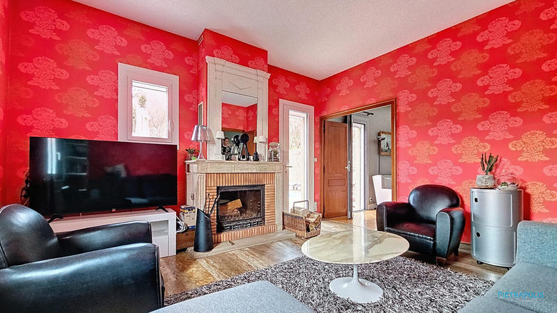 Maison - 226 m² - 8 pièces