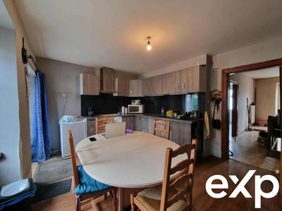 Maison - 198 m² - 10 pièces