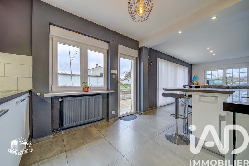 Maison - 230 m² - 8 pièces