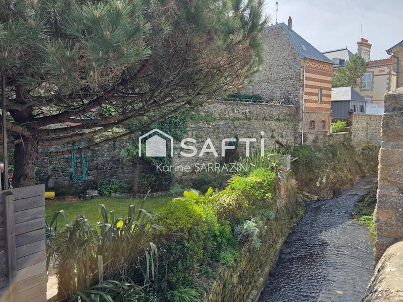 Maison - 85 m² - 5 pièces