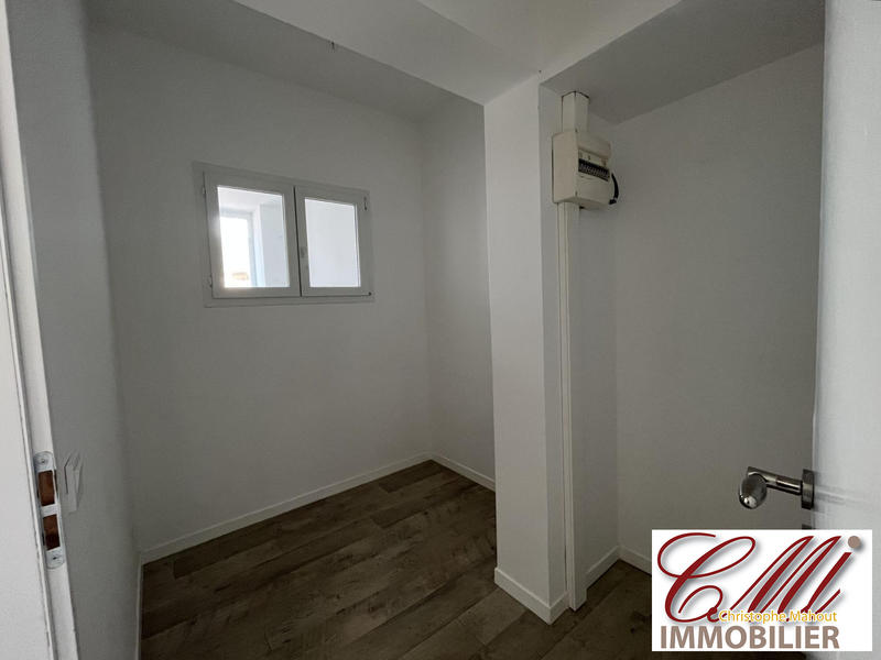 Local commercial - 49 m² - 2 pièces