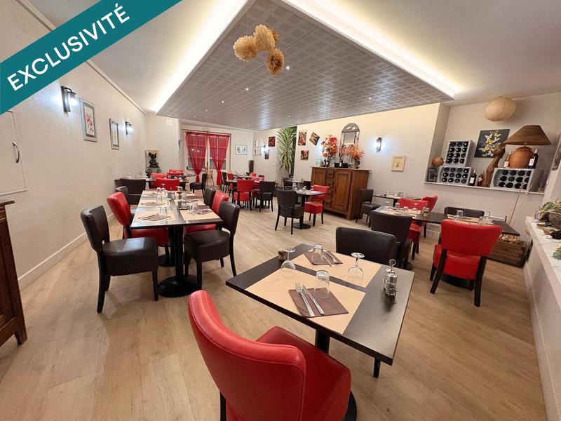 Local commercial - 136 m² - 5 pièces