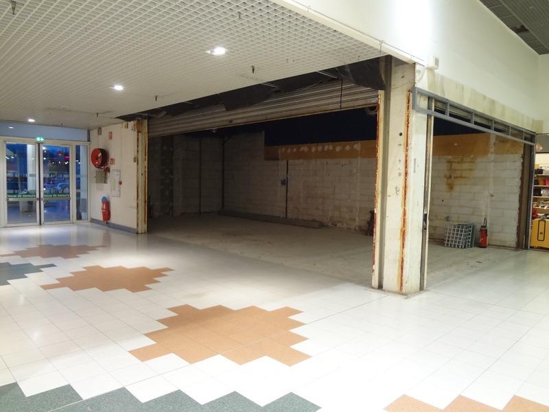 Local commercial - 75 m² - 1 pièce