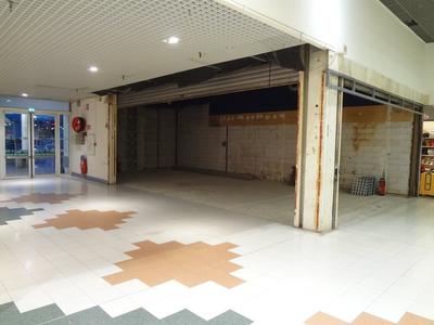 Local commercial - 75 m² - 1 pièce