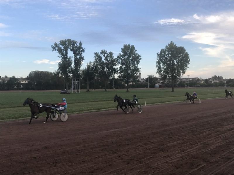 Courses hippiques en nocturne - Villeréal