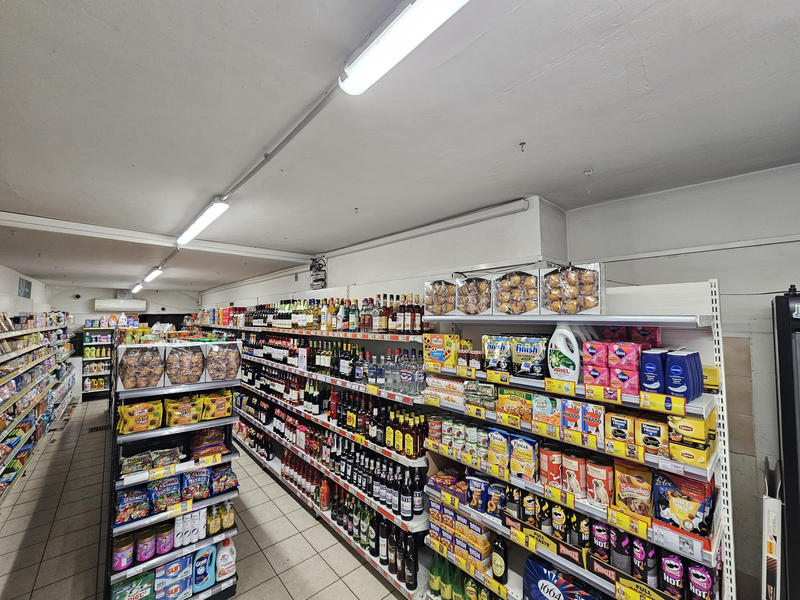 Fonds de commerce - Magasins - 79 m²