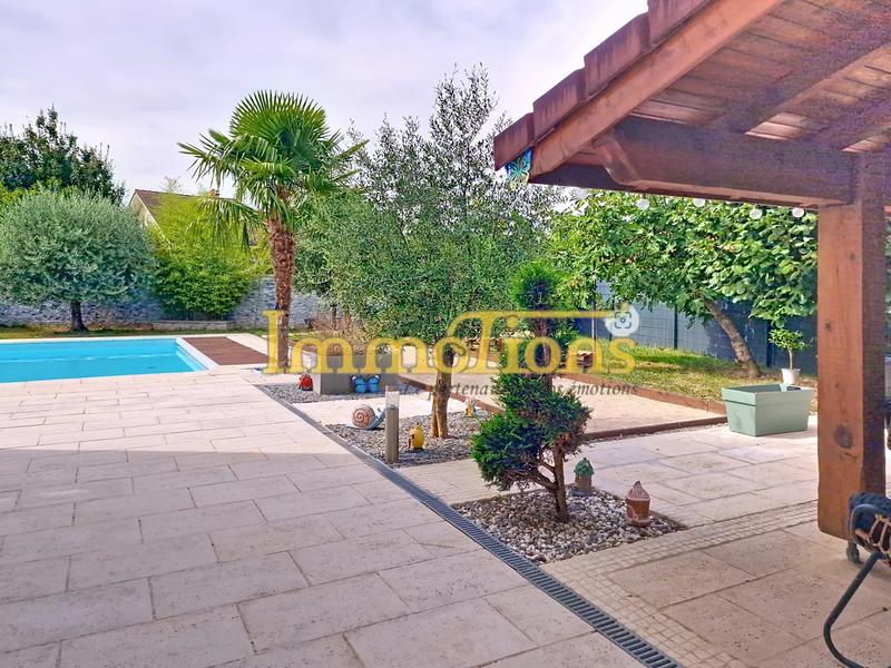 Maison - 166 m² - 6 pièces