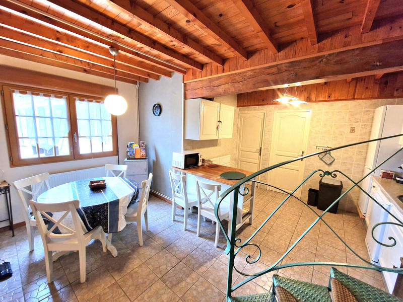 Maison - 196 m² - 8 pièces