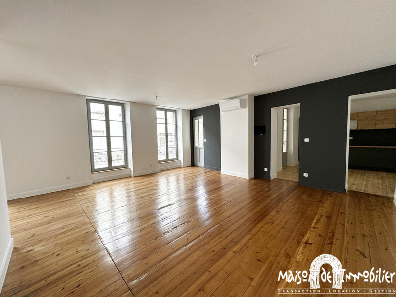 Appartement - 105 m² - 4 pièces
