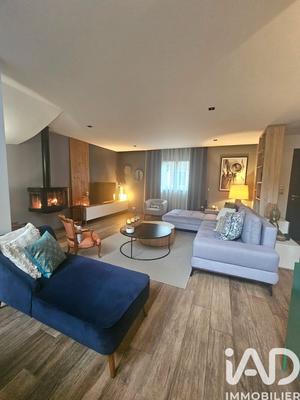 Maison - 168 m² - 7 pièces