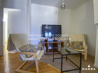 Chambre - 71 m² - 5 pièces