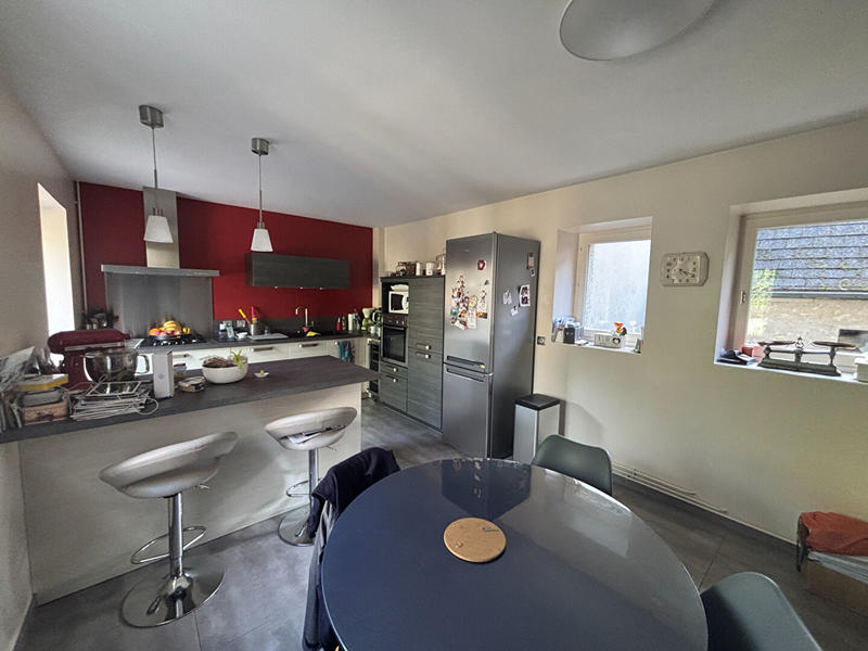 Maison - 212 m² - 6 pièces