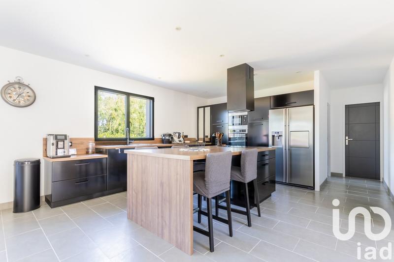 Maison - 195 m² - 6 pièces